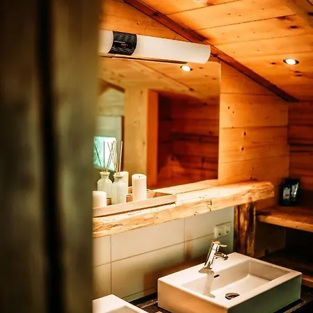 Alpstuga Gamsglueck - Mit Sauna Und Pool Waidring